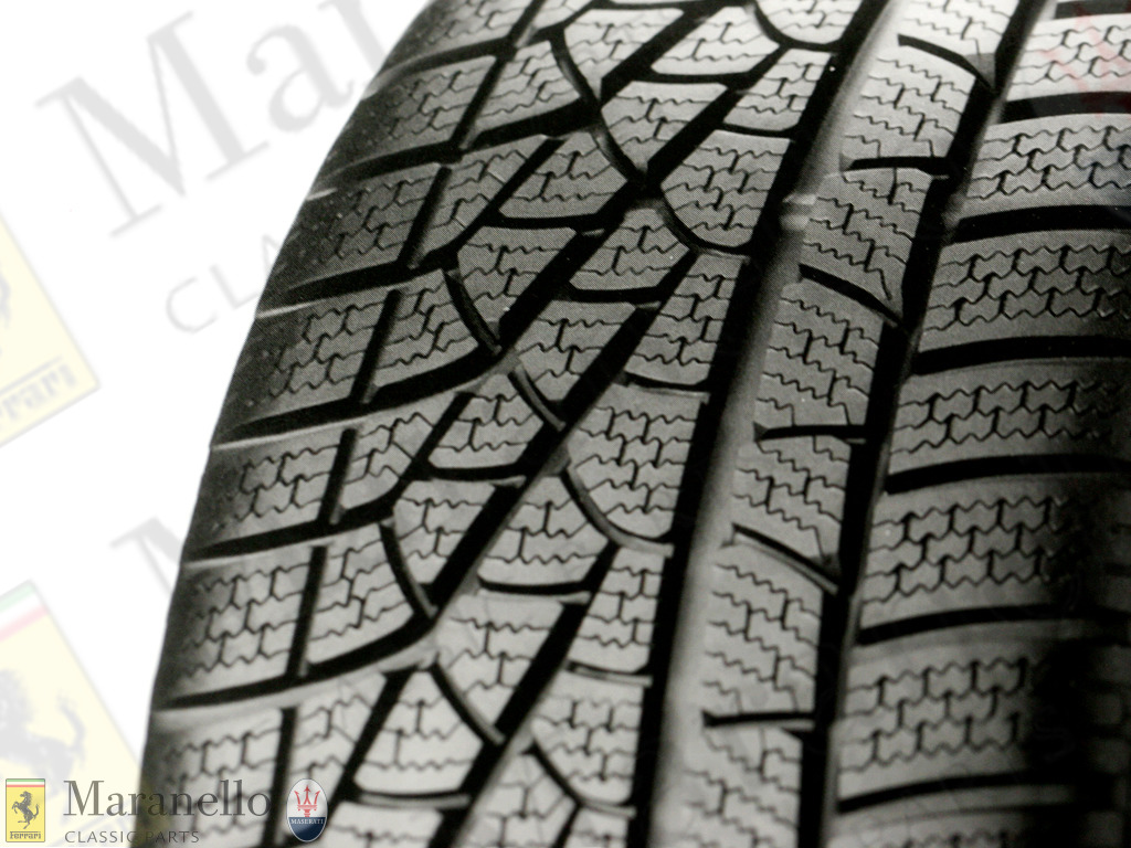 Pneu.F.Gs 235/35 R19 W240sz