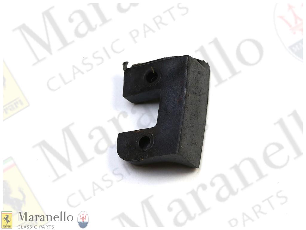 LH Rear Upper Fixing Pad Side Grille