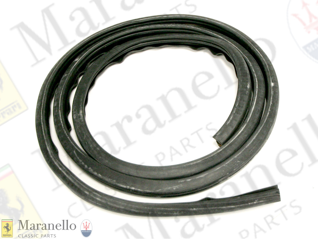 RH Rear Qtr Light Rubber 330 GT