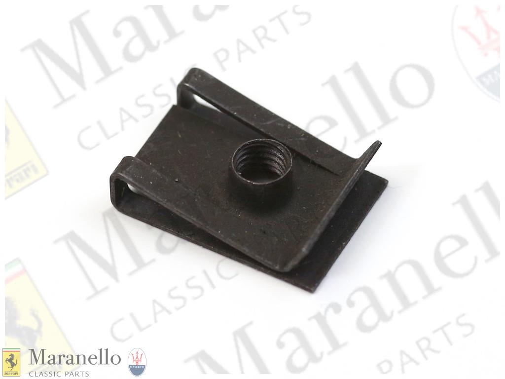 Captive Fixing Clip