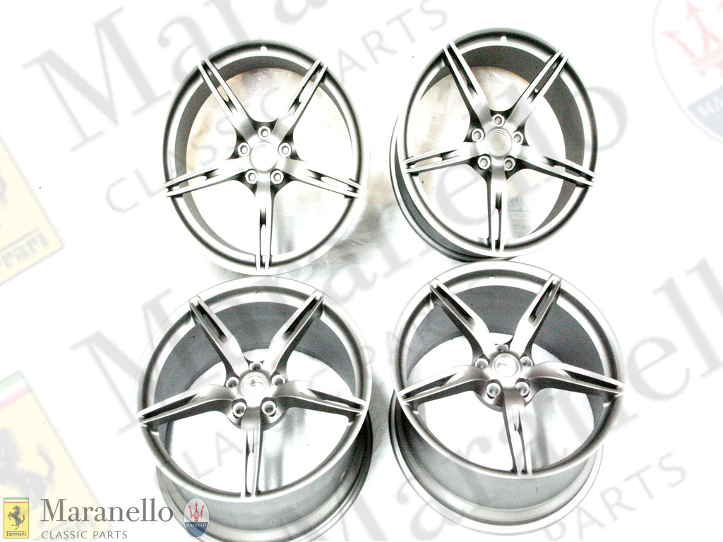 Wheels Kit  20" forged wheels  matt Grigio Corsa