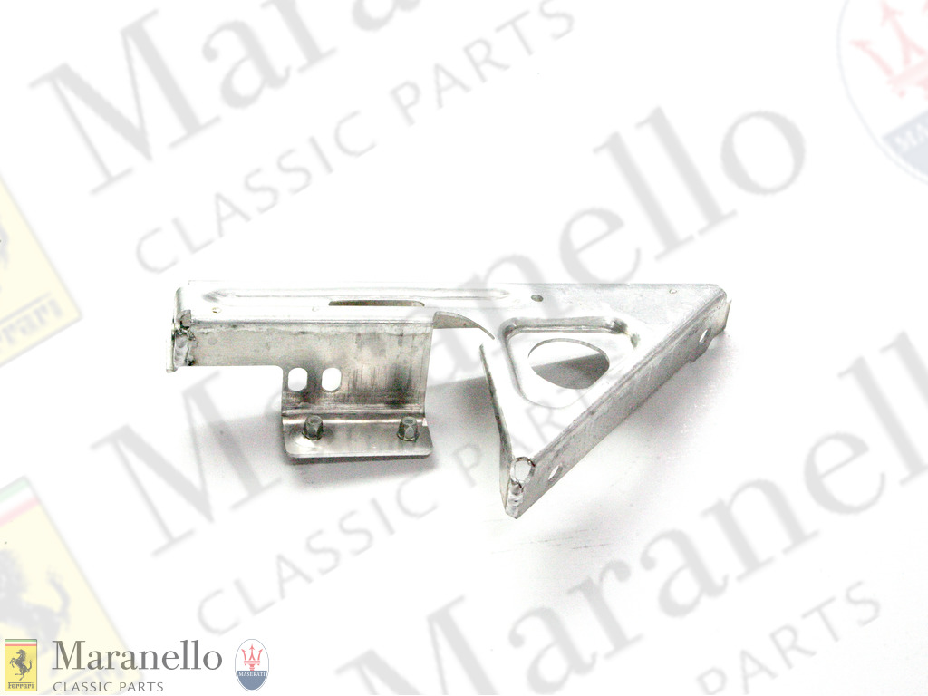 LH Front Fender Lower Mounting